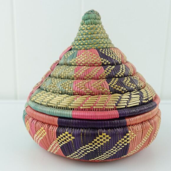 Ethiopian Hand Woven Mesob Basket With Lid - Picture 1 of 10